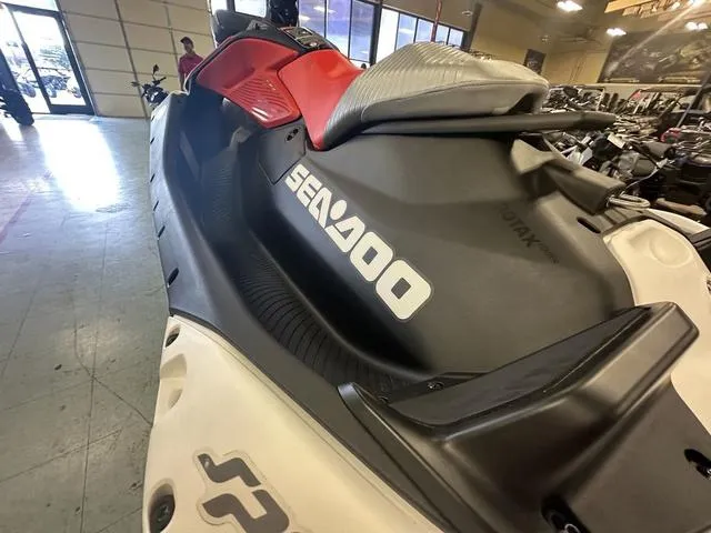Slide: The Image of Sea-Doo Spark Trixx 2025 - 11