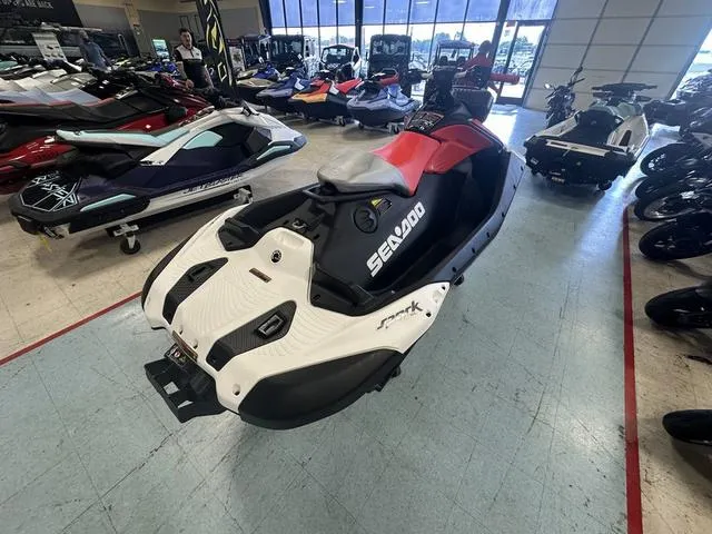 Slide: The Image of Sea-Doo Spark Trixx 2025 - 8