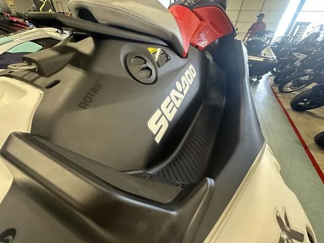 Slide: The Image of Sea-Doo Spark Trixx for 1 2025 - 10