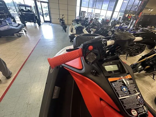 Slide: The Image of Sea-Doo Spark Trixx for 1 2025 - 13