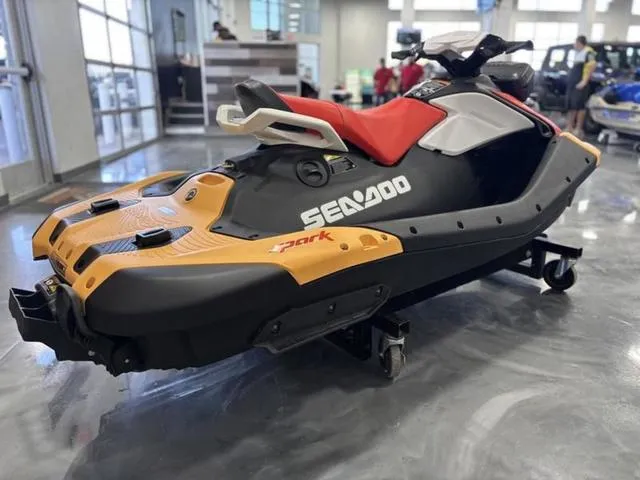 Slide: The Image of Sea-Doo 00064SB00 2025 - 8