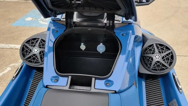 Slide: The Image of Yamaha VX Cruiser HO 2025 - 21