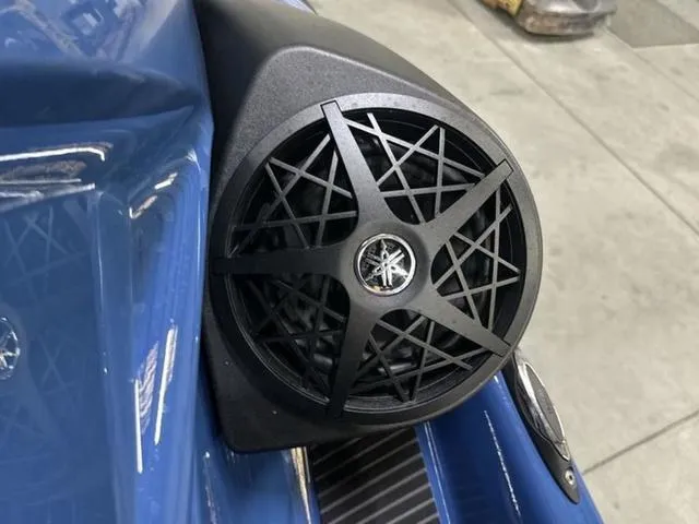 Slide: The Image of Yamaha VX Cruiser HO 2025 - 6