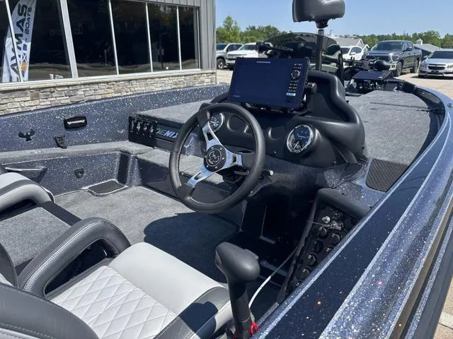 Slide: The Image of Phoenix Bass Boat 818 Pro 2026 - 5