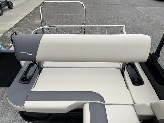 Slide: The Image of Bennington 22 SSB Tritoon Pontoon 2025 - 24