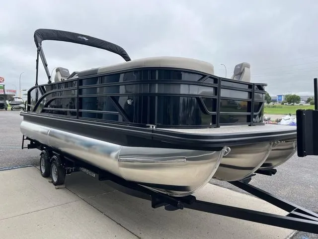 Slide: The Image of Bennington 22 SSB Tritoon Pontoon 2025 - 8