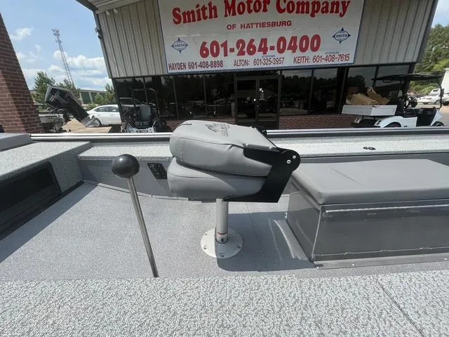 Slide: The Image of War Eagle 648VS Deluxe 2025 - 3