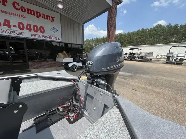 Slide: The Image of War Eagle 648VS Deluxe 2025 - 9