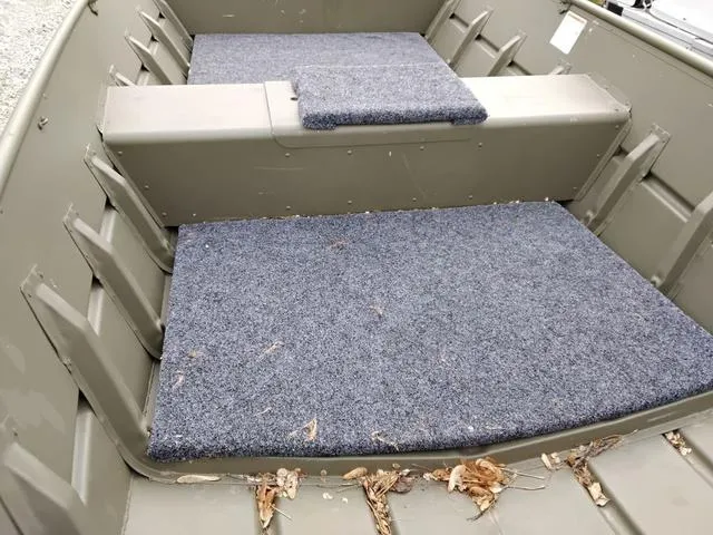 Slide: The Image of Lowe L1648M Jon 2024 - 3