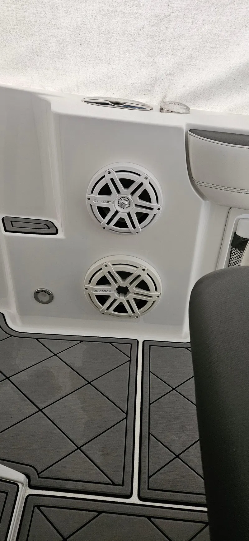 Slide: The Image of Nor-Tech 340 Sport Open Center Console 2017 - 14