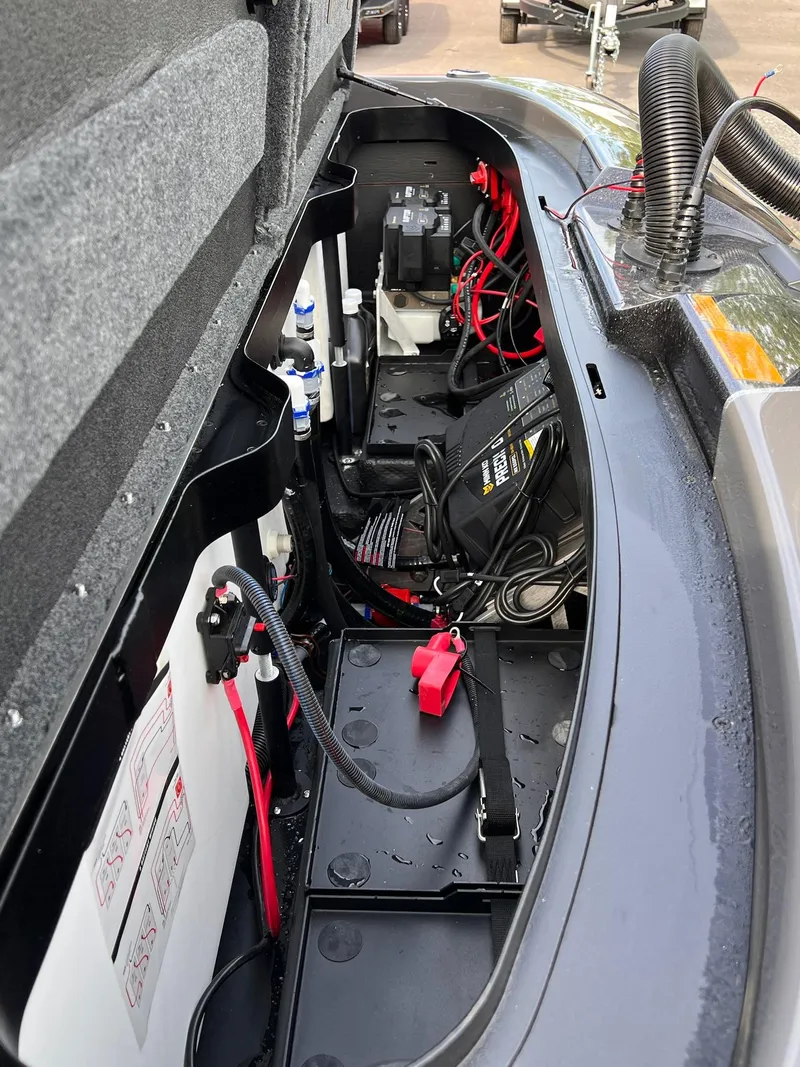 Slide: The Image of Skeeter ZXR21 2025 - 3