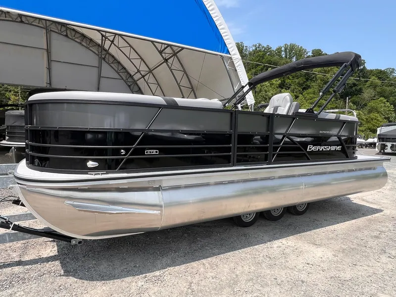 The Image of Berkshire CTS Series 22RFX CTS 2025 - 1