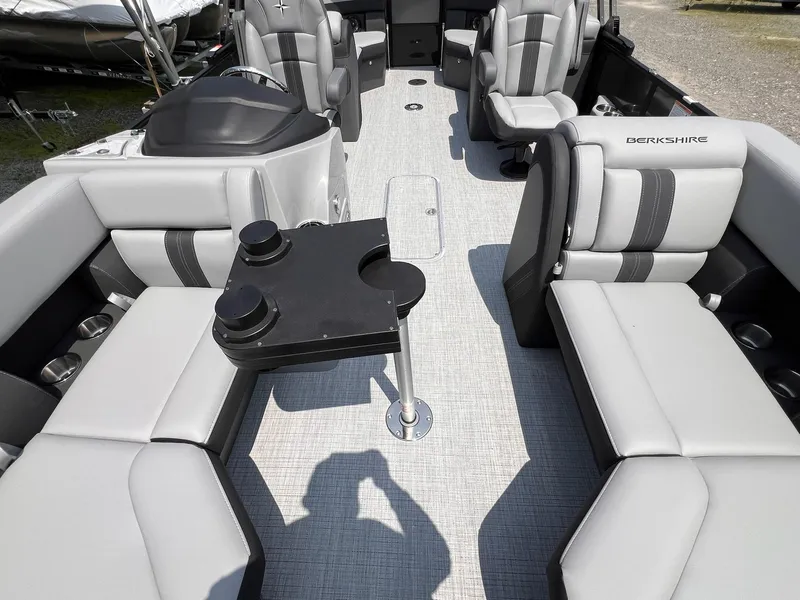 Slide: The Image of Berkshire CTS Series 22RFX CTS 2025 - 30