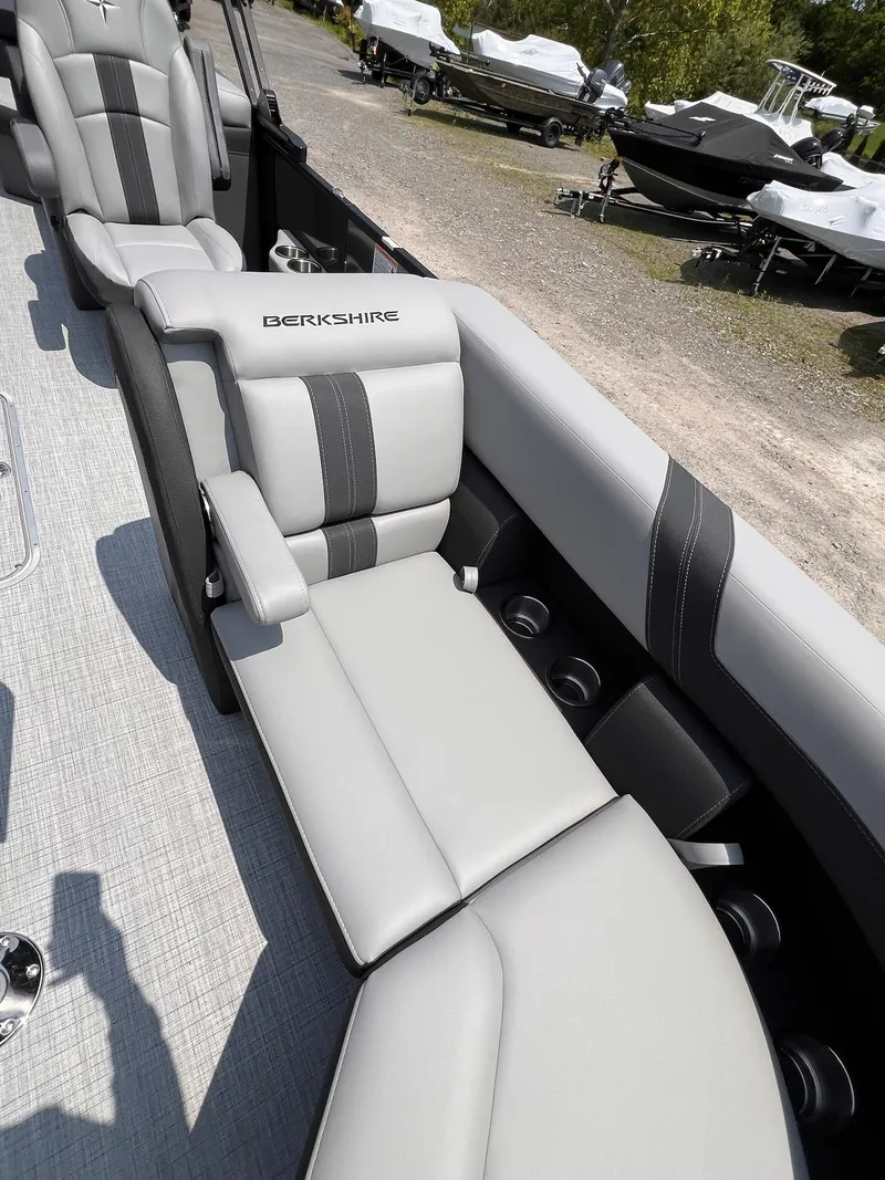 Slide: The Image of Berkshire CTS Series 22RFX CTS 2025 - 34