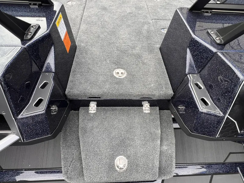 Slide: The Image of Skeeter WXR2260 2025 - 20