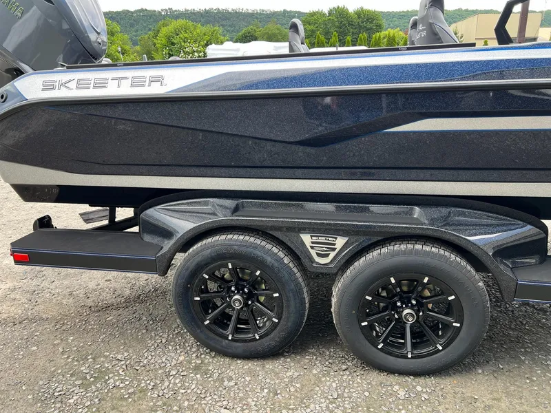 Slide: The Image of Skeeter WXR2260 2025 - 23