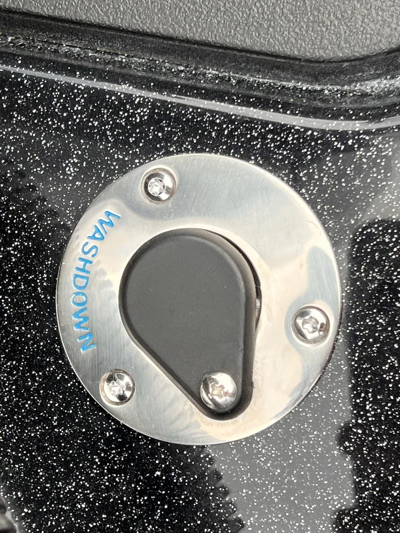 Slide: The Image of Skeeter WXR2260 2025 - 39