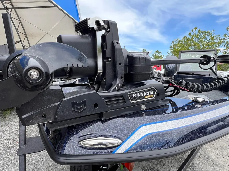 Slide: The Image of Skeeter WXR2260 2025 - 48