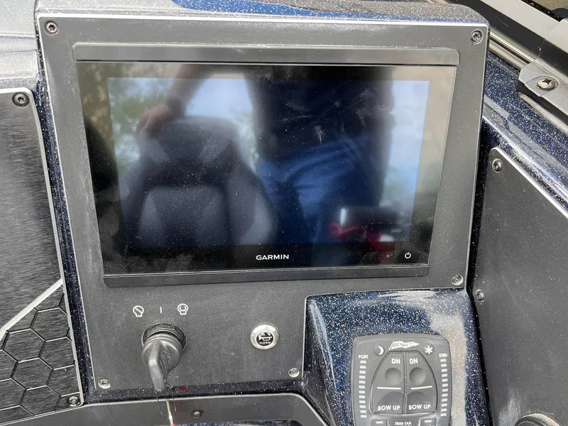 Slide: The Image of Skeeter WXR2260 2025 - 9