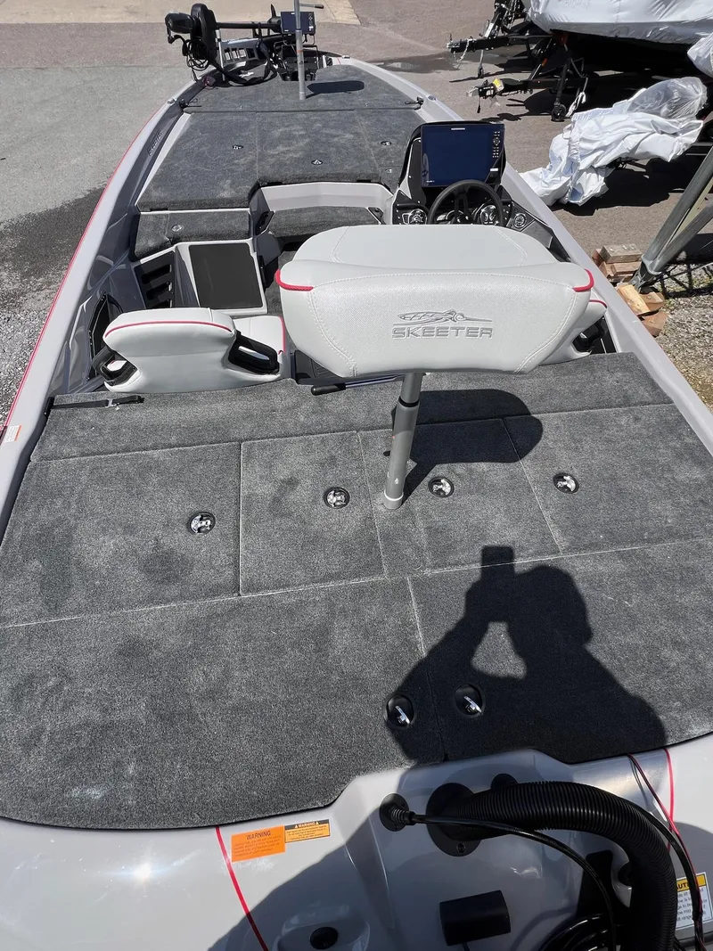 Slide: The Image of Skeeter ZXR21 2025 - 22