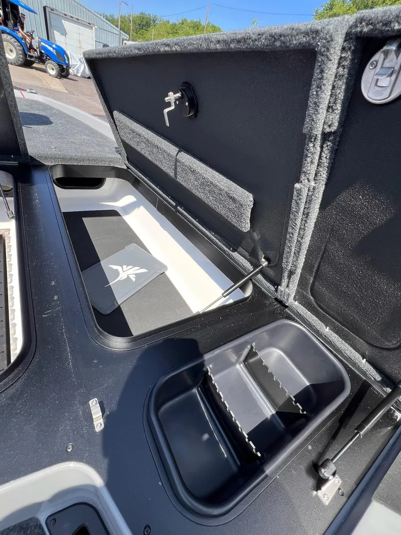 Slide: The Image of Skeeter ZXR21 2025 - 23