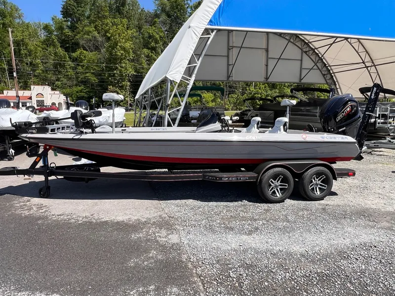 Slide: The Image of Skeeter ZXR21 2025 - 30