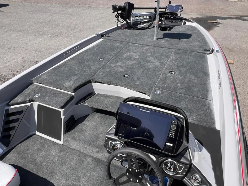 Slide: The Image of Skeeter ZXR21 2025 - 31