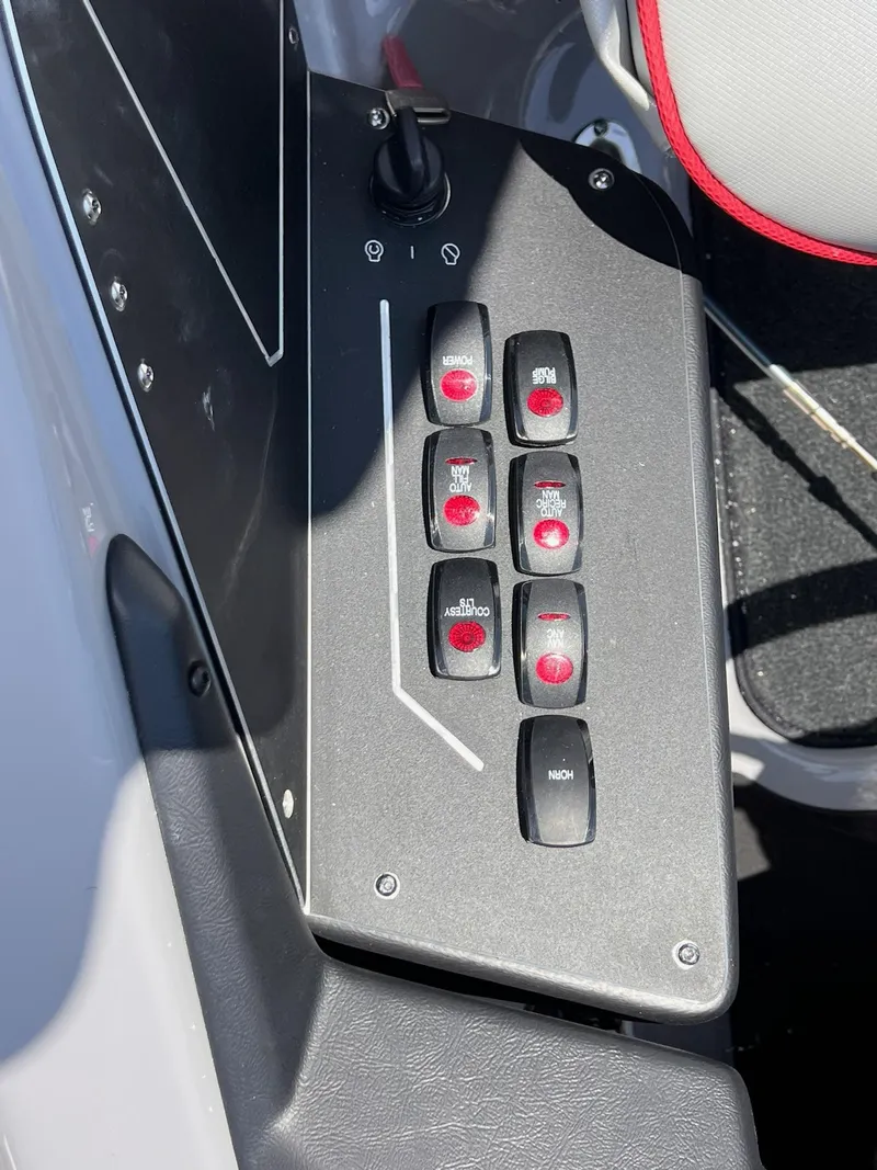 Slide: The Image of Skeeter ZXR21 2025 - 4