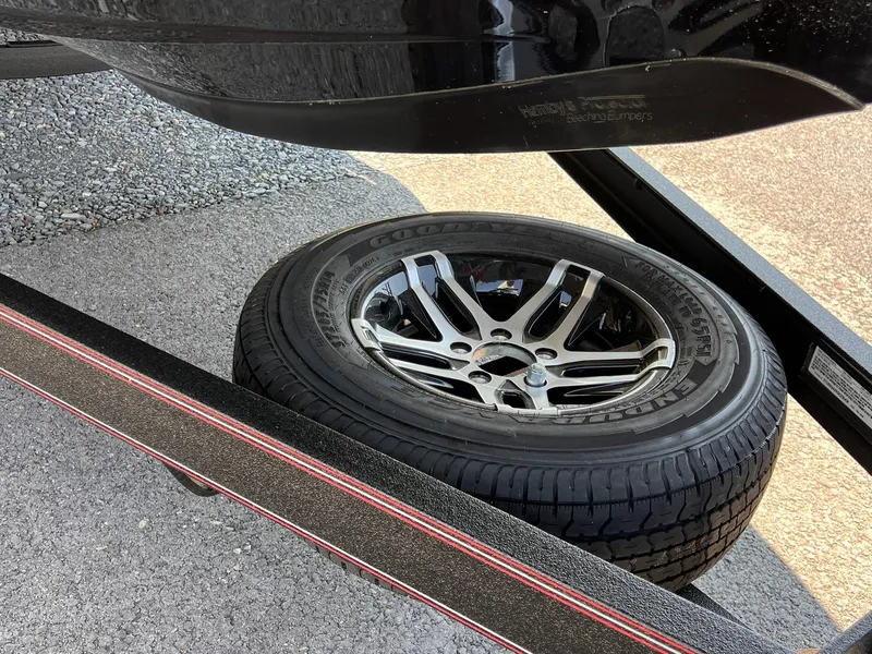 Slide: The Image of Skeeter ZXR21 2025 - 7