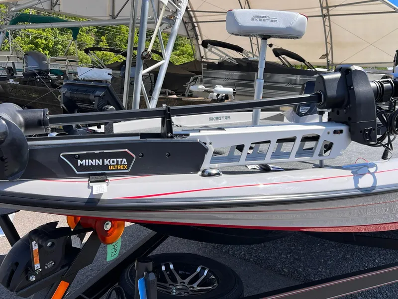 Slide: The Image of Skeeter ZXR21 2025 - 8