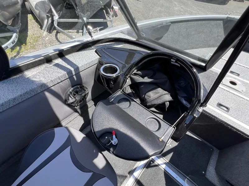 Slide: The Image of Starweld Fusion Pro 18 DC 2025 - 8