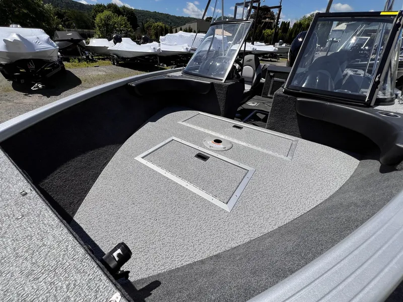 Slide: The Image of Starweld Fusion Pro 18 DC 2025 - 9