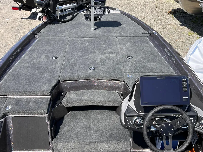 Slide: The Image of Skeeter ZXR21 2025 - 30