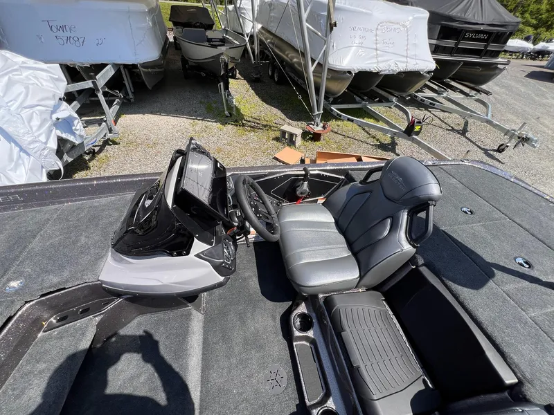 Slide: The Image of Skeeter ZXR21 2025 - 43