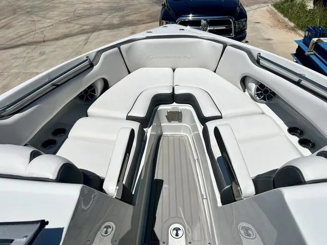 Slide: The Image of Crownline Boats 270 SS 2024 - 12