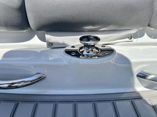 Slide: The Image of Crownline Boats 270 SS 2024 - 22