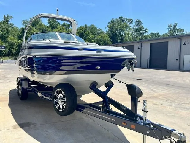 Slide: The Image of Crownline Boats 270 SS 2024 - 5