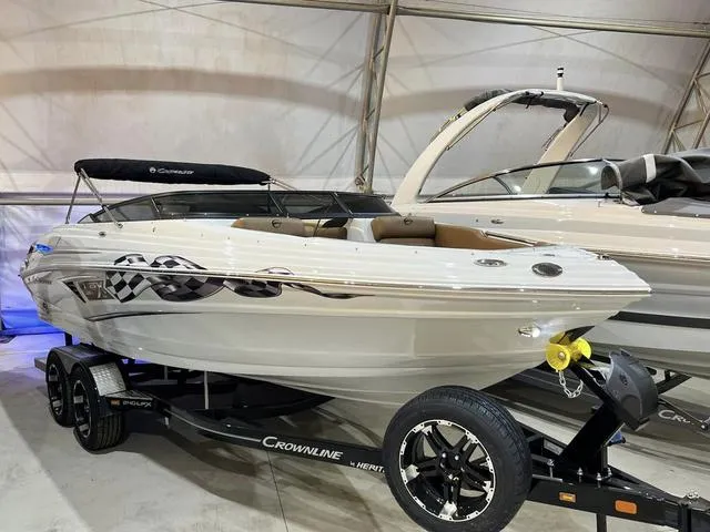 The Image of Crownline Boats 240 SS LPX 2024 - 1