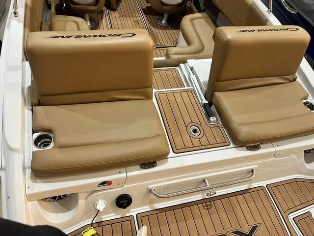 Slide: The Image of Crownline Boats 240 SS LPX 2024 - 9