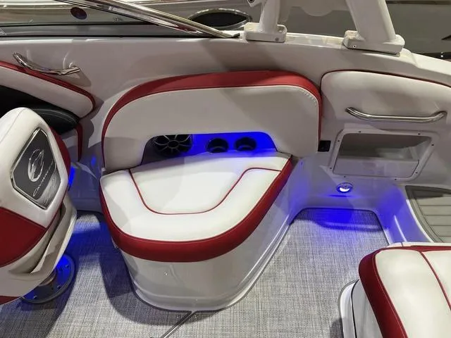 Slide: The Image of Crownline Boats 250 XSS 2024 - 11