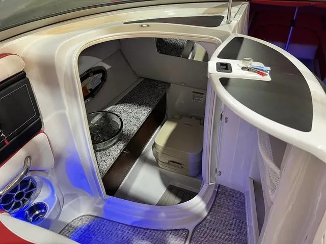 Slide: The Image of Crownline Boats 250 XSS 2024 - 13