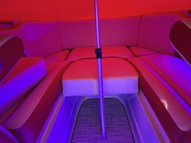 Slide: The Image of Crownline Boats 250 XSS 2024 - 19