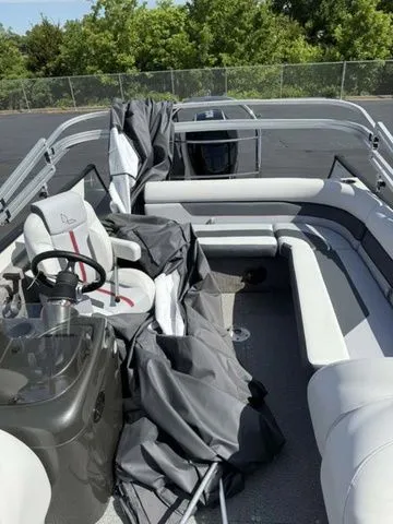 Slide: The Image of Lowe Sport Deck 224 2025 - 4