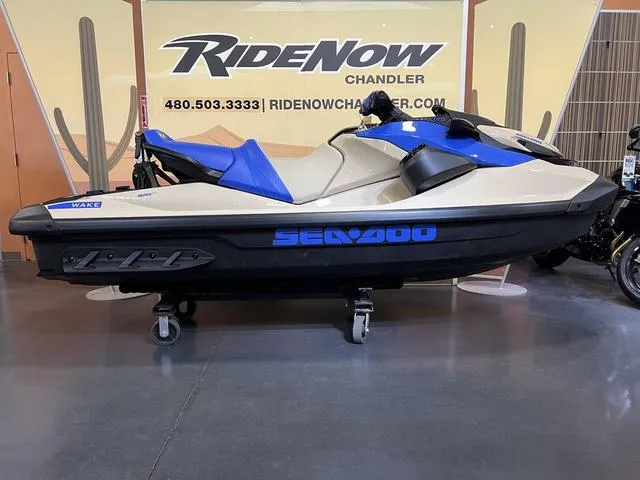 Slide: The Image of Sea-Doo Wake™ 170 BRP Premium Audio, iDF, iBR 2025 - 1