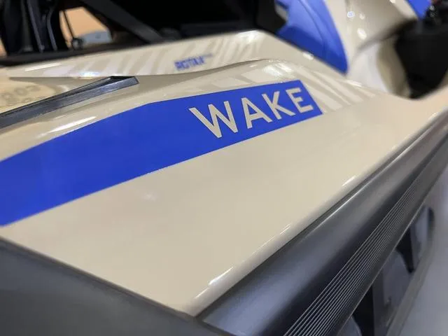 Slide: The Image of Sea-Doo Wake™ 170 BRP Premium Audio, iDF, iBR 2025 - 12