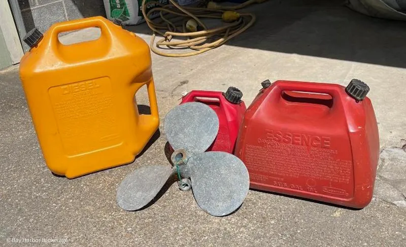 Slide: The Image of Catalina 42 1992 - 69