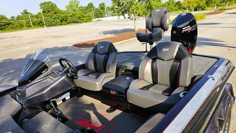 Slide: The Image of 2025 Ranger Z519R Cup-Equipped boat with sleek seating and modern design. - 9