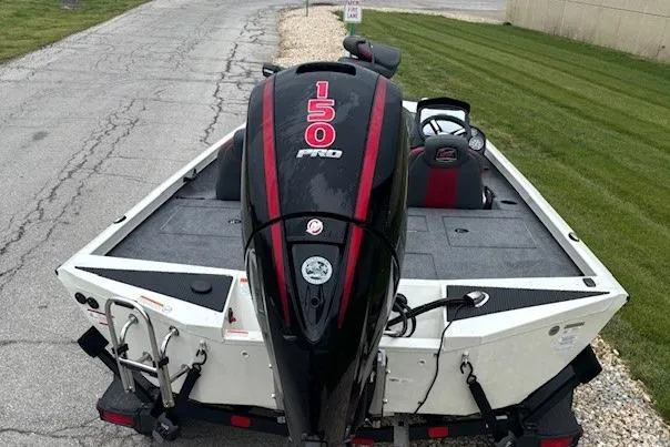 Slide: The Image of 2025 Ranger RT198P boat dashboard with Lowrance Elite display and steering wheel. - 3