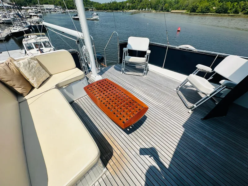 Slide: The Image of Grand Banks 49 Classic 1998 - 107