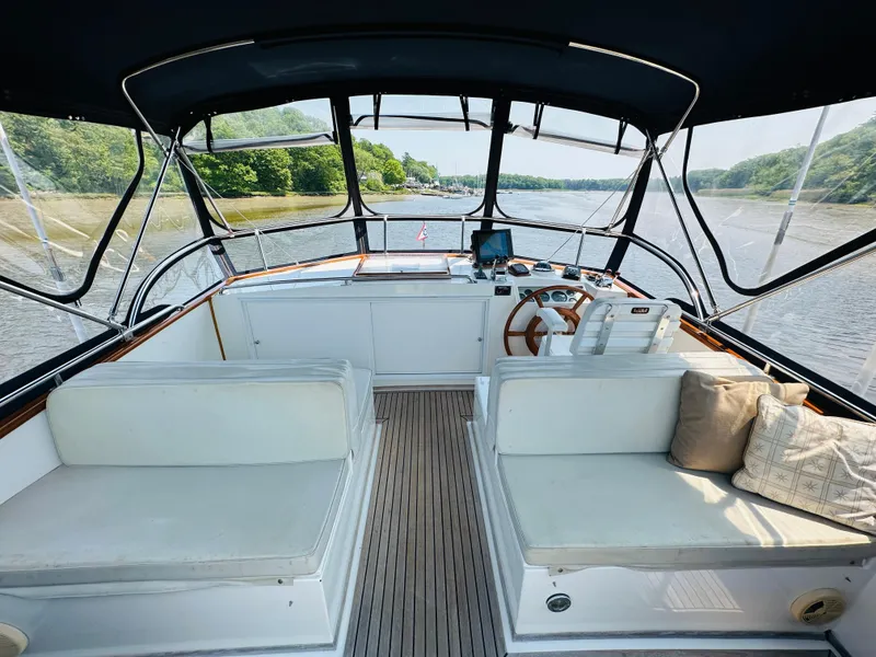 Slide: The Image of Grand Banks 49 Classic 1998 - 109